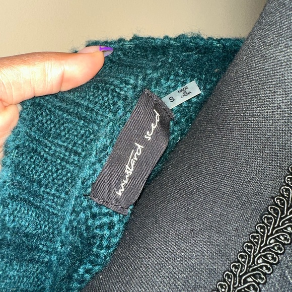 Emerald Knit Sweater - S - Picture 2 of 3